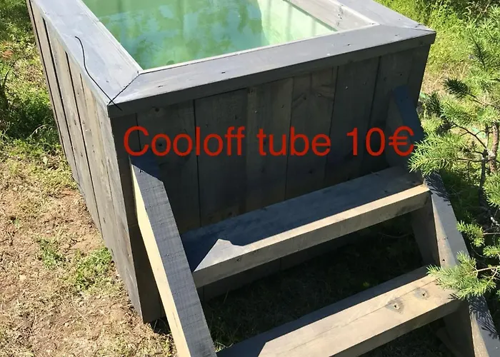 Ronga Saunamaja بيت للعطل